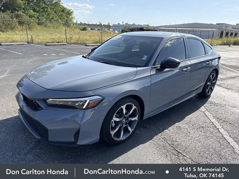 Used 2025 Honda Civic Sport Touring image 3