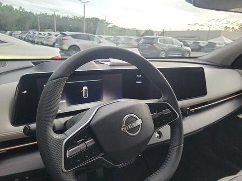 Used 2024 Nissan Ariya FWD image 4