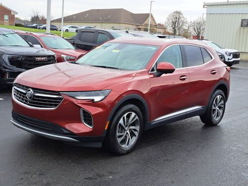 Used 2022 Buick Envision Essence w/ Technology Package I image 2