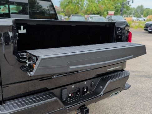 Used 2024 GMC Sierra 1500 Denali w/ Technology Package AWD/4WD image 45