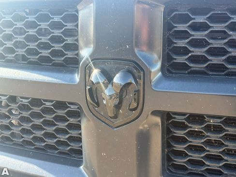 Used 2015 RAM 2500 Laramie w/ Black Appearance Group image 7