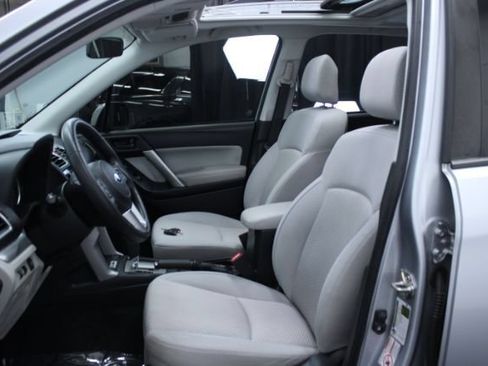 Used 2018 Subaru Forester 2.5i Premium w/ All-Weather Package AWD/4WD image 12