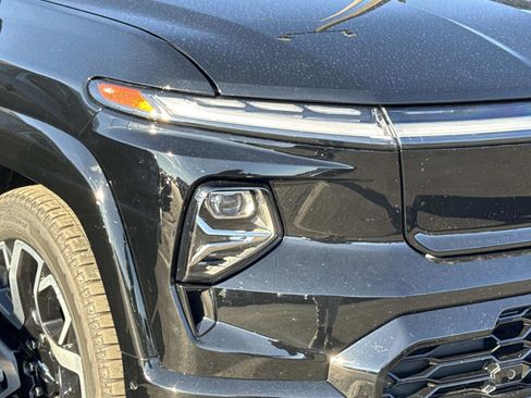 Certified 2025 Chevrolet Silverado EV RST image 4