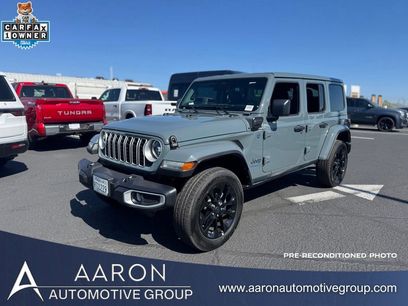 Used 2025 Jeep Wrangler Unlimited Sahara w/ Safety Group