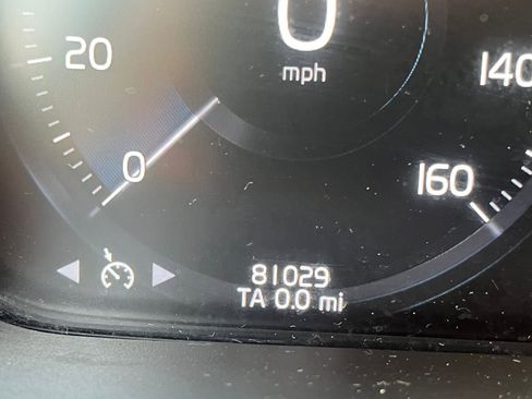 Used 2020 Volvo S60 T6 Momentum image 27