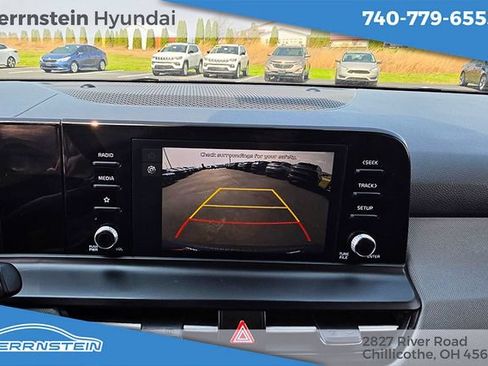 Used 2024 Kia Seltos LX AWD/4WD image 19