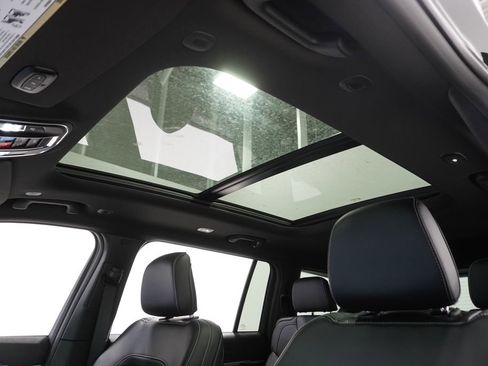 New 2026 Jeep Grand Cherokee L Limited image 12