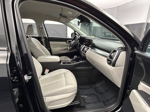 Used 2023 Kia Sorento S FWD image 12