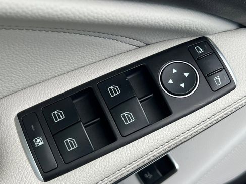 Used 2017 Mercedes-Benz GLA 250 4MATIC image 13