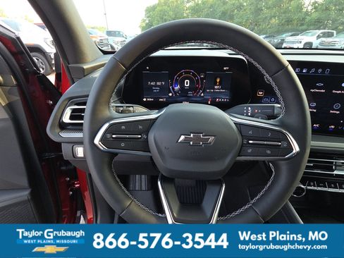 New 2026 Chevrolet Traverse LT w/ Midnight/Sport Edition AWD/4WD image 18