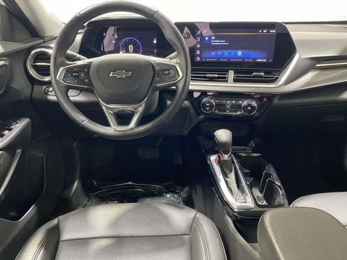 Used 2024 Chevrolet Trax ACTIV w/ Driver Confidence Package FWD image 10