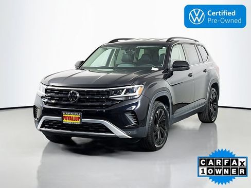 Used 2022 Volkswagen Atlas SE w/ Black Wheel Package AWD/4WD image 3