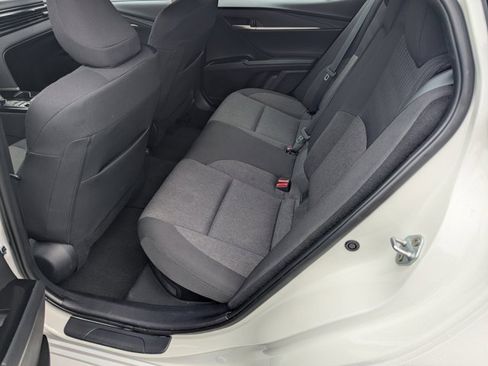 Used 2025 Toyota Camry LE w/ Convenience Package image 17