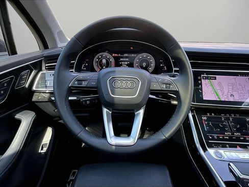 Used 2024 Audi Q7 3.0T Prestige AWD/4WD image 10