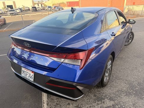 Used 2024 Hyundai Elantra SEL FWD image 16