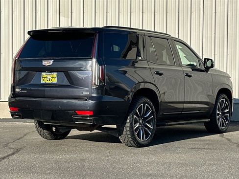 Used 2023 Cadillac Escalade Sport image 5