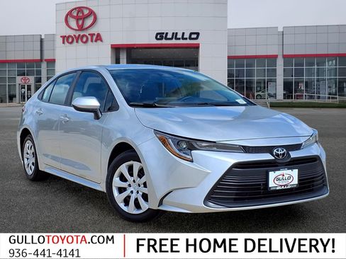 Certified 2026 Toyota Corolla LE image 1