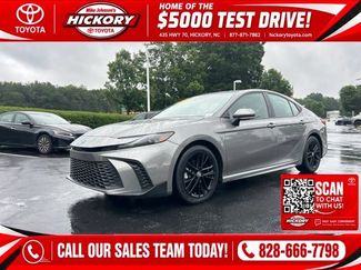 Used 2025 Toyota Camry SE FWD video 1