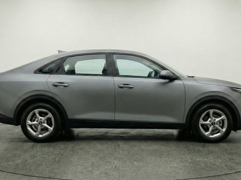 Used 2025 Kia K4 LXS image 11