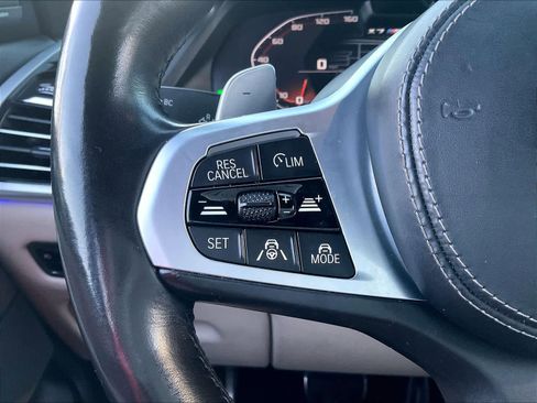 Used 2021 BMW X7 M50i image 48