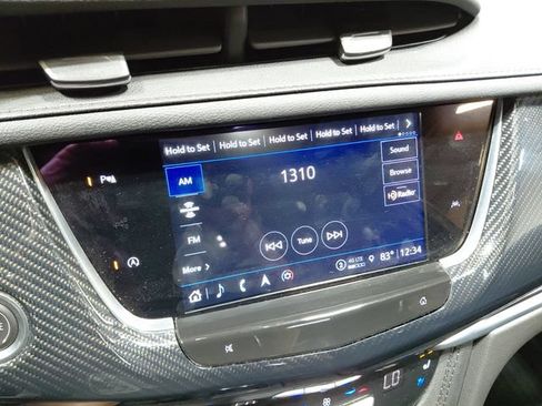 Used 2024 Cadillac XT6 Sport w/ LPO, Floor Liner Package AWD/4WD image 41