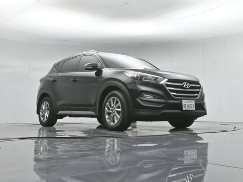 Used 2017 Hyundai Tucson SE Plus w/ Cargo Package FWD image 49