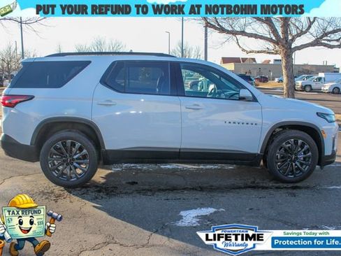 Used 2022 Chevrolet Traverse RS image 7