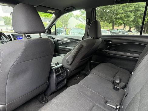 Used 2019 Honda Passport Sport image 11
