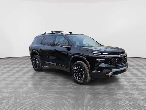 Certified 2025 Chevrolet Traverse Z71 w/ Driver Confidence Package image 2