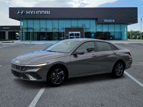 New 2026 Hyundai Elantra Sport FWD image 21