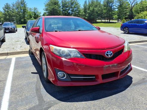 Used 2012 Toyota Camry SE FWD image 10