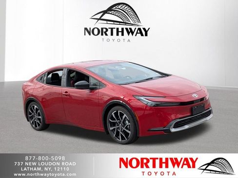 New 2026 Toyota Prius Plug-In Hybrid FWD image 1