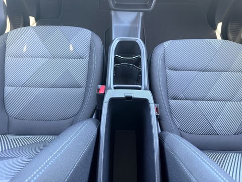 New 2027 Chevrolet Bolt LT w/ Comfort Package FWD image 33