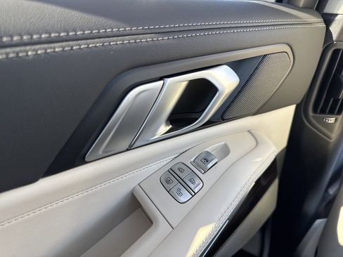 Used 2024 BMW X7 xDrive40i w/ Executive Package image 27