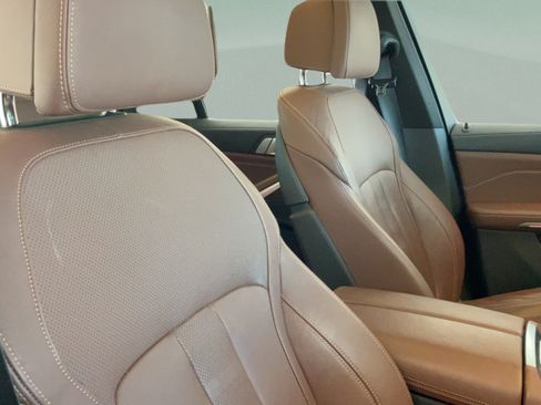 Used 2020 BMW X5 sDrive40i w/ Premium Package RWD image 34