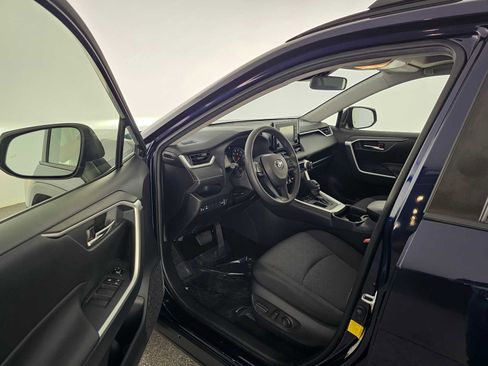 Used 2019 Toyota RAV4 XLE w/ Convenience Package image 19