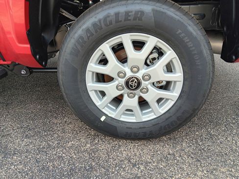 New 2026 Toyota Tacoma SR5 AWD/4WD image 24