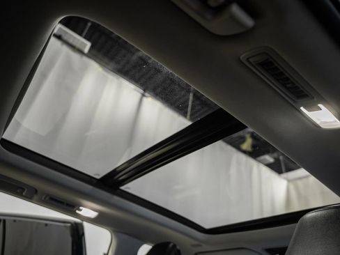Used 2025 Toyota Grand Highlander AWD Hybrid image 37