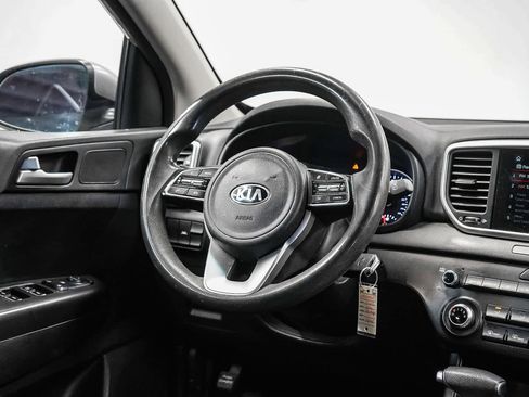Used 2022 Kia Sportage LX image 15