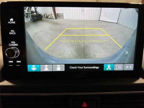 New 2025 Honda Pilot Touring image 29