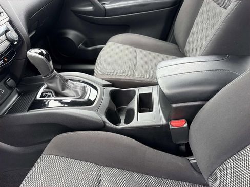 Used 2019 Nissan Rogue Sport SV FWD image 21