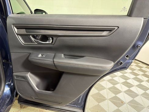 Used 2025 Honda CR-V Sport-L image 17