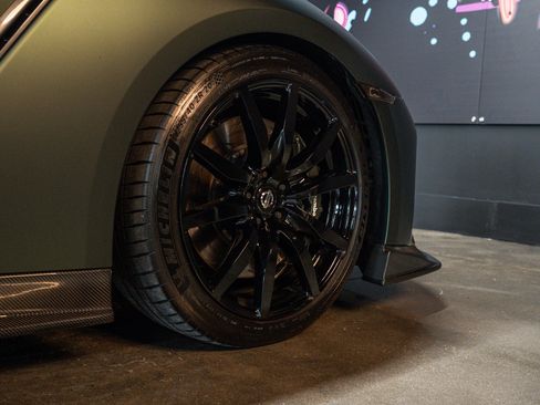 Used 2014 Nissan GT-R Premium AWD/4WD image 15