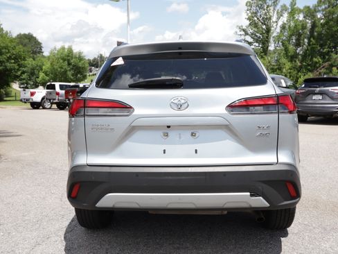 Used 2023 Toyota Corolla Cross XLE AWD/4WD image 4
