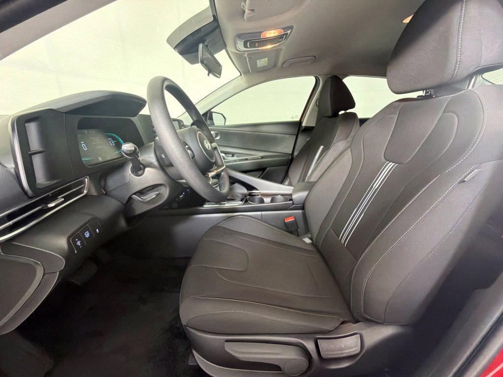 Certified 2025 Hyundai Elantra Hybrid FWD image 23