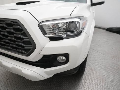 Used 2023 Toyota Tacoma TRD Sport image 25