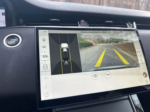 Used 2024 Land Rover Range Rover Evoque S image 12