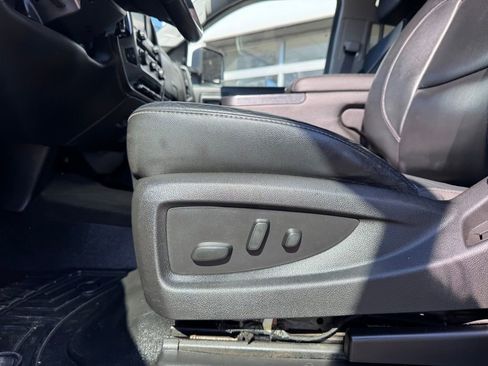 Used 2017 Chevrolet Silverado 1500 LTZ Z71 w/ Midnight Edition image 14