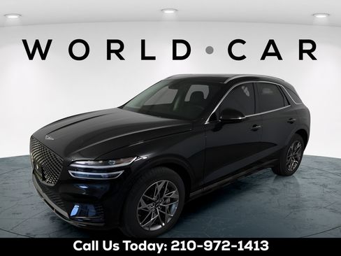 Used 2025 Genesis GV70 2.5T w/ Select Package AWD/4WD image 3