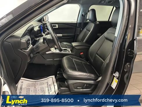 Used 2023 Ford Explorer XLT w/ Equipment Group 202A image 4